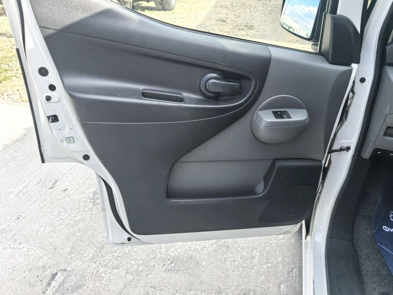 Nissan NV200 EURO 6-1.5dci-AC, снимка 11 - Бусове и автобуси - 50966147