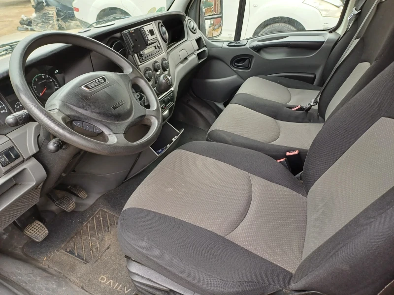 Iveco Daily 50c17 КЛИМАТИК, снимка 8 - Бусове и автобуси - 52808962
