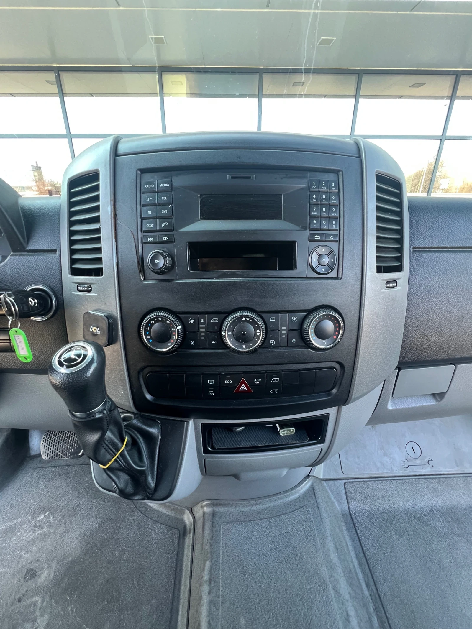 Mercedes-Benz Sprinter 316 9+ 1 - Два климатика - Adblue - 208.000 KM, снимка 15 - Бусове и автобуси - 53737977