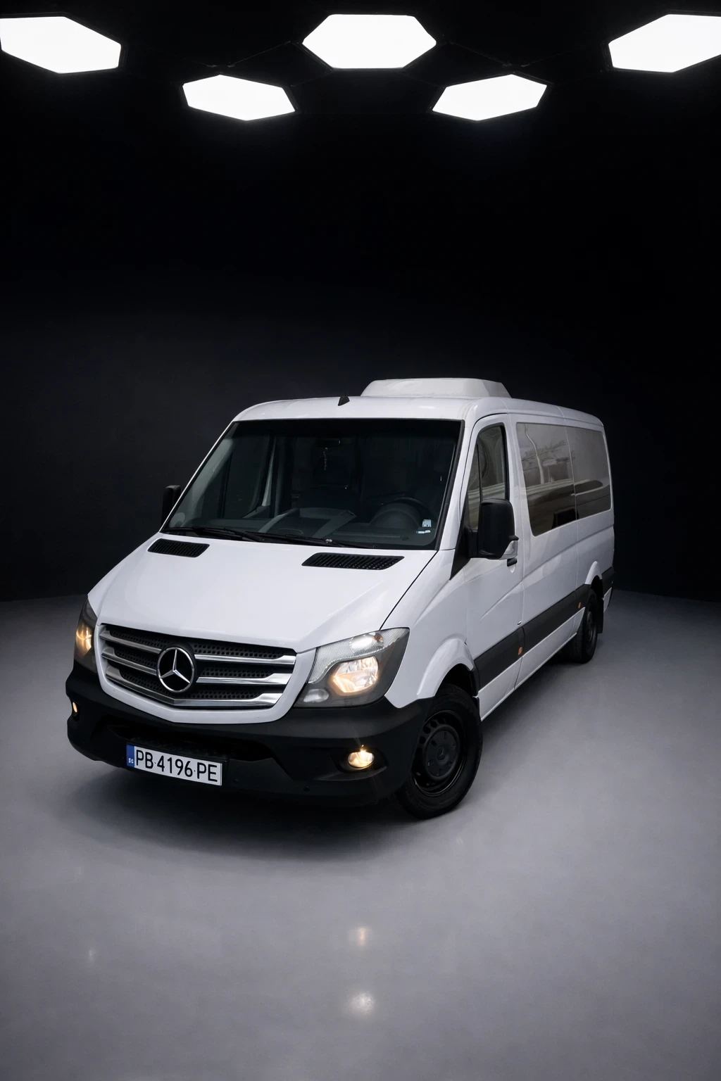 Mercedes-Benz Sprinter 316 9+ 1 - Два климатика - Adblue - 208.000 KM