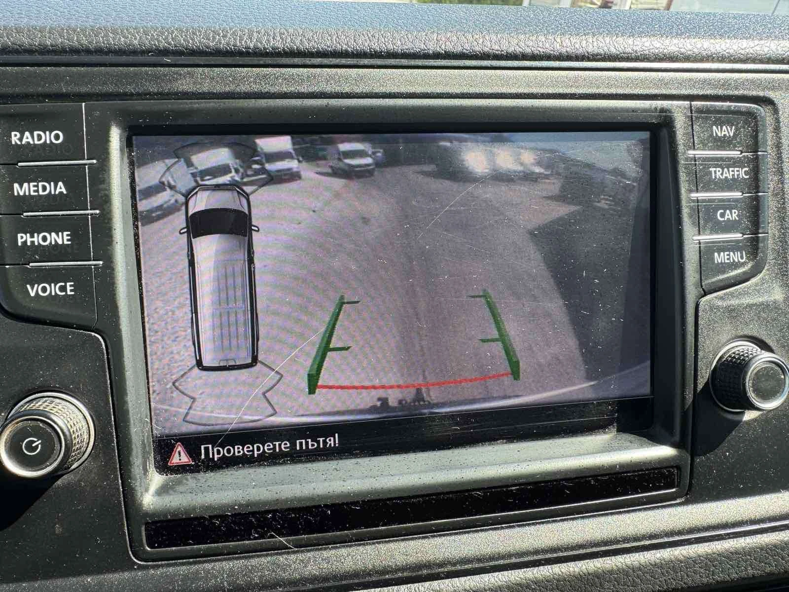 VW Crafter L2H1 KLIMA, AVTOMATIK, снимка 7 - Бусове и автобуси - 55492966