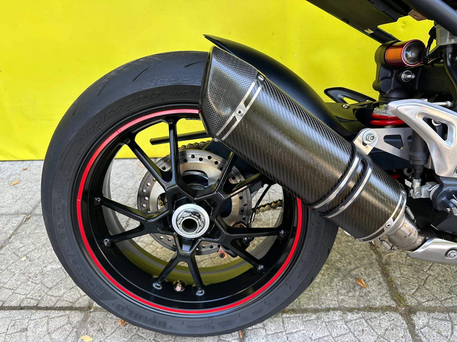 Triumph Speed Triple 1050-LIZING - изображение 9