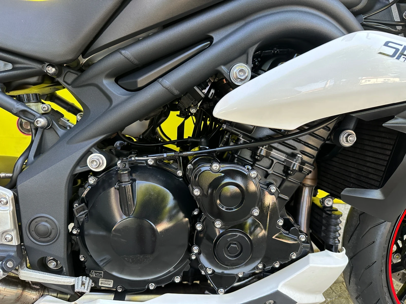 Triumph Speed Triple 1050-LIZING - изображение 8