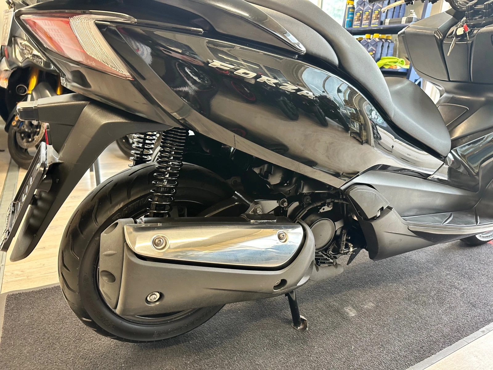 Honda Forza 300i ABS 06.2015г., снимка 12 - Мотоциклети и мототехника - 54886589