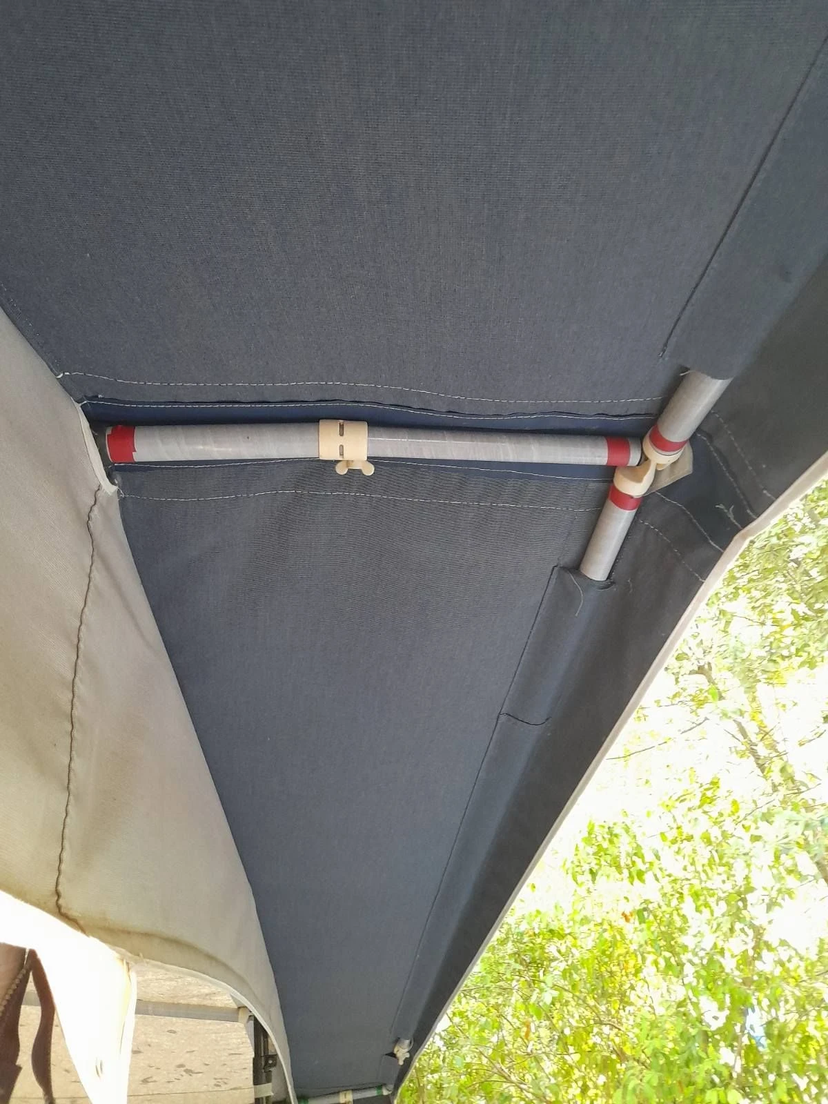 Каравана Knaus  Isabella Ambassador Carbon, снимка 7 - Каравани и кемпери - 55770940