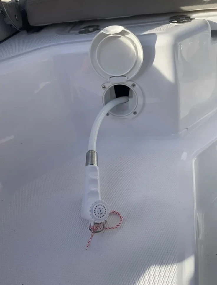 Надуваема лодка Salpa Soleil 18 - изображение 6