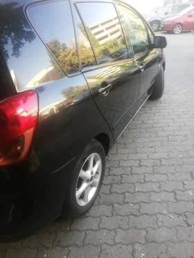 Toyota Corolla verso 1.6 VVT-I 110 к. с. , снимка 4