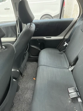 Toyota Yaris 1.3 стария мотор - 2399 € / 4692.04 лв. - 55446928 4