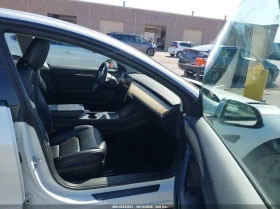 Tesla Model 3 Rear-Wheel Drive - 12500 € / 24447.88 лв. - 50828419 5