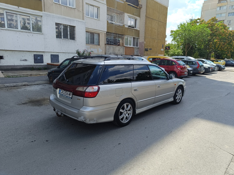 Subaru Legacy 2.5 газ, Перфектна!, снимка 2 - Автомобили и джипове - 47190516