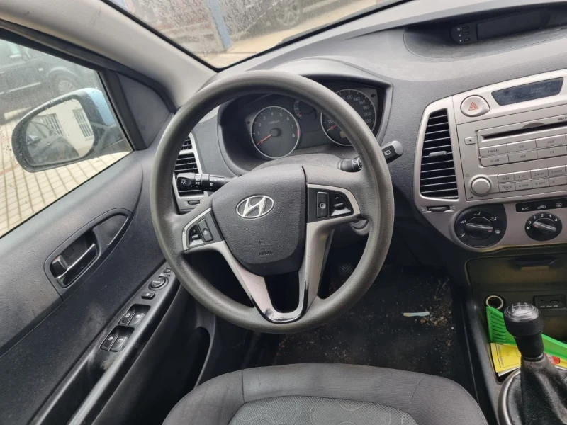 Hyundai I20, снимка 7 - Автомобили и джипове - 48271579