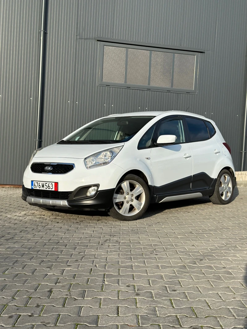 Kia Venga Crossover 1.4i ГАЗ/БЕНЗИН, снимка 2 - Автомобили и джипове - 48370971