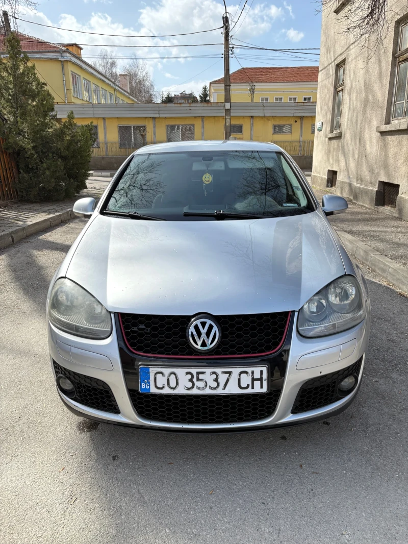 VW Golf, снимка 1 - Автомобили и джипове - 49482071