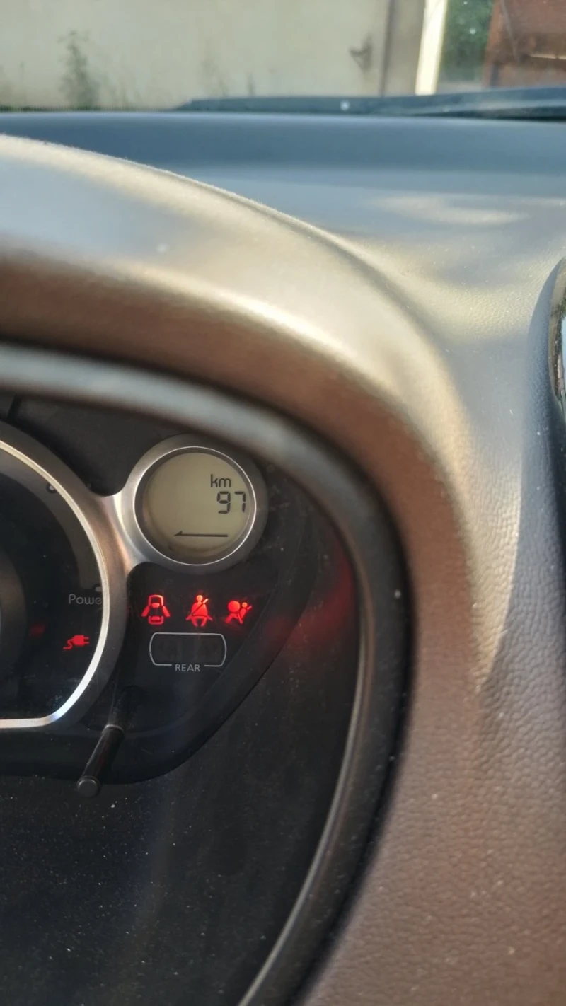 Citroen C - Zero, снимка 6 - Автомобили и джипове - 51759718