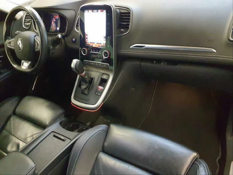 Renault Grand scenic Initiale Paris TCe 160, снимка 7 - Автомобили и джипове - 53232492