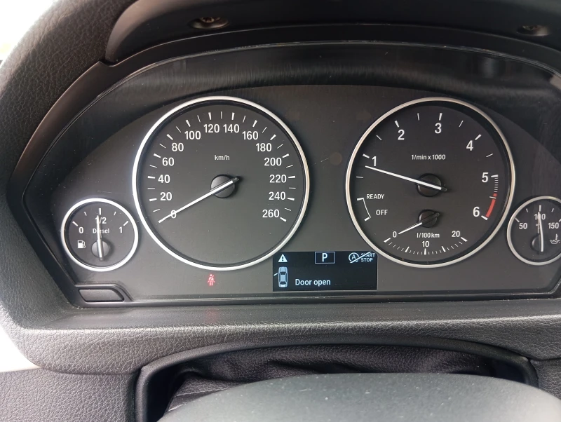 BMW 318, снимка 14 - Автомобили и джипове - 52529271