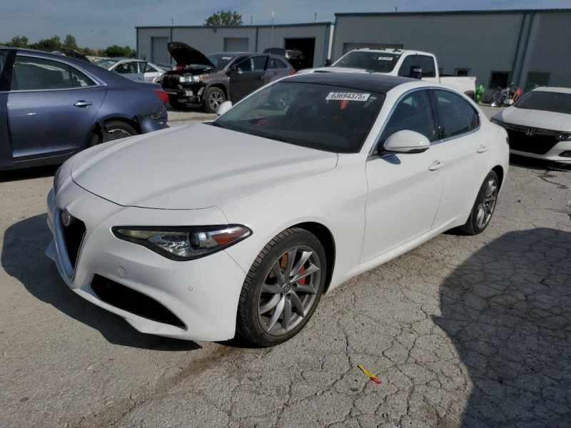 Alfa Romeo Giulia Q4 * Възможност за Лизинг* 