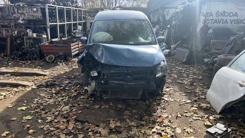 VW Caddy 2.0 TDI, снимка 2 - Автомобили и джипове - 52461804
