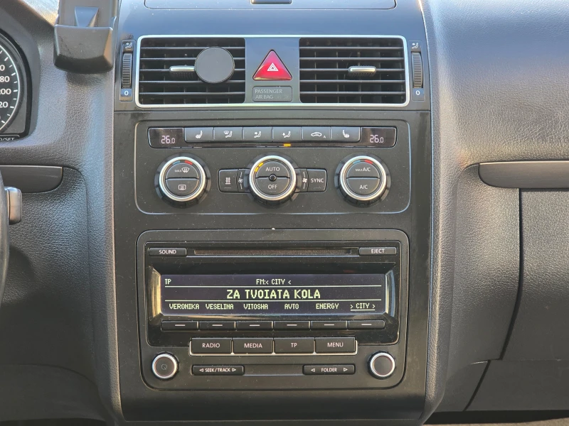 VW Touran 13г.1, 6-105к.с.7места, снимка 12 - Автомобили и джипове - 52775711