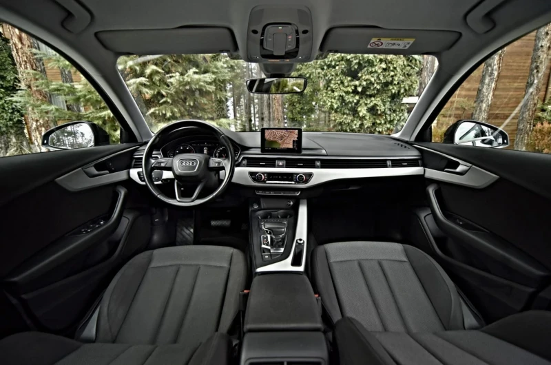 Audi A4 2.0 TDI, снимка 11 - Автомобили и джипове - 52845544