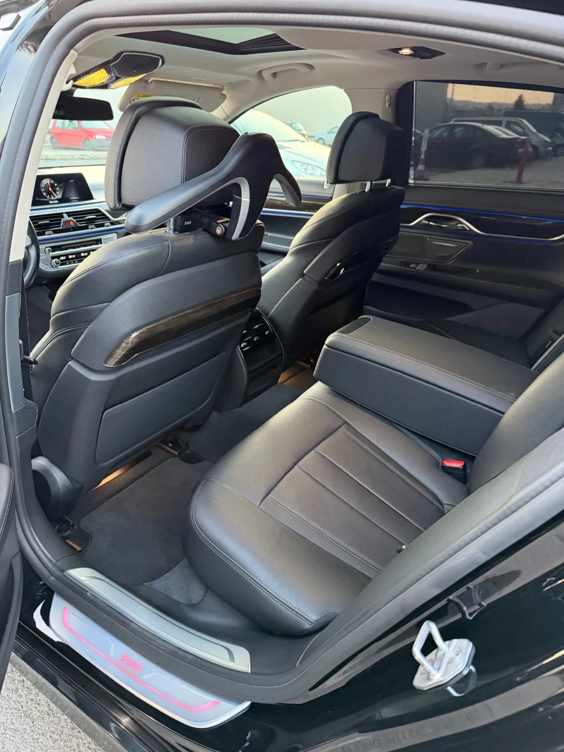 BMW 740 xDrive, снимка 9 - Автомобили и джипове - 53183067