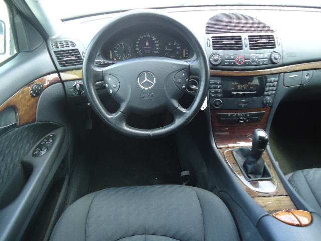Mercedes-Benz E 220 CDI 6ck 150kc, снимка 6 - Автомобили и джипове - 45285385