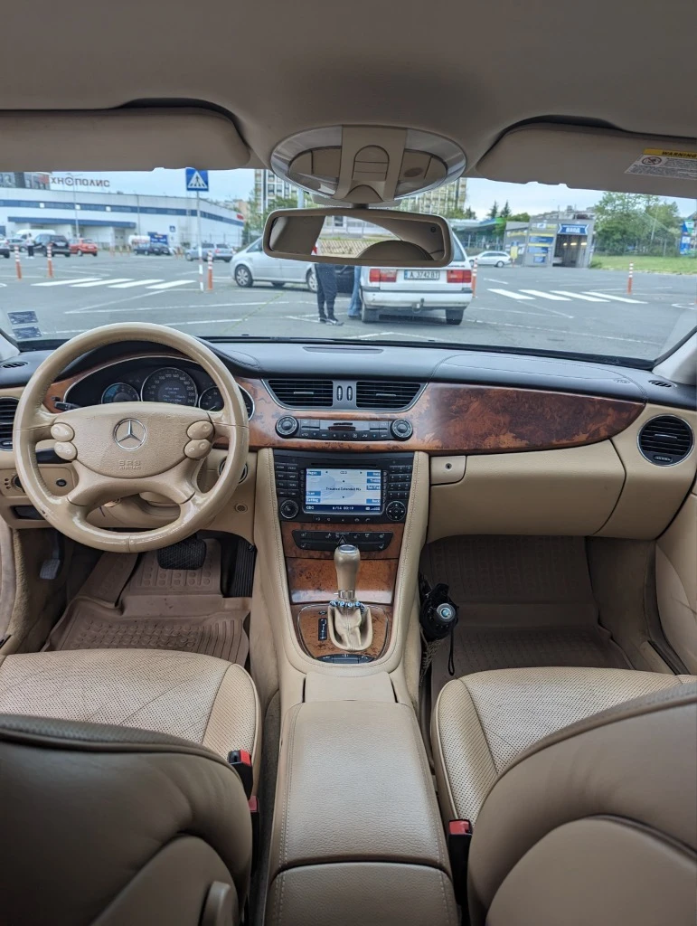 Mercedes-Benz CLS 500  - изображение 8