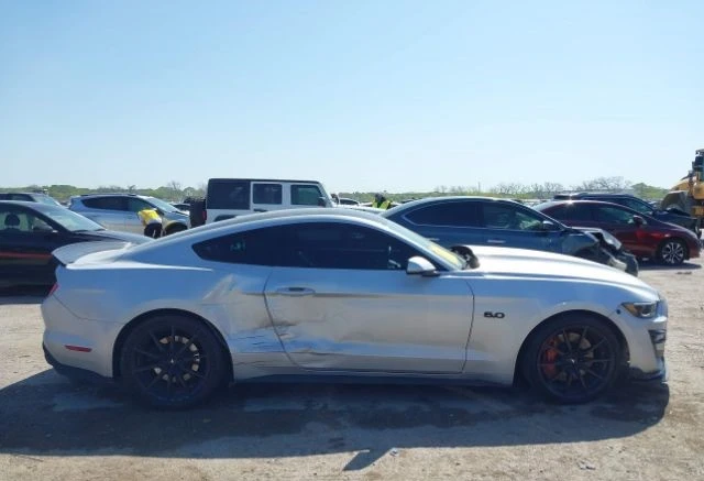 Ford Mustang GT PREMIUM - изображение 5
