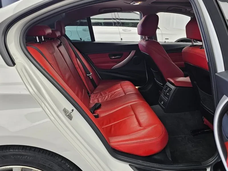 BMW 320 d, снимка 12 - Автомобили и джипове - 55143954