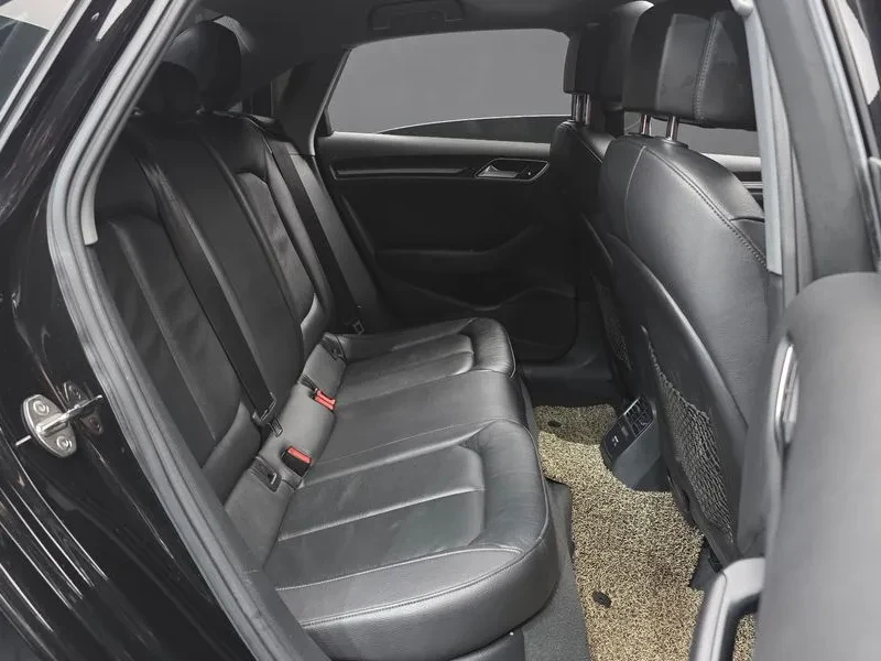 Audi A3 40 Tfsi 8V, снимка 12 - Автомобили и джипове - 56067592