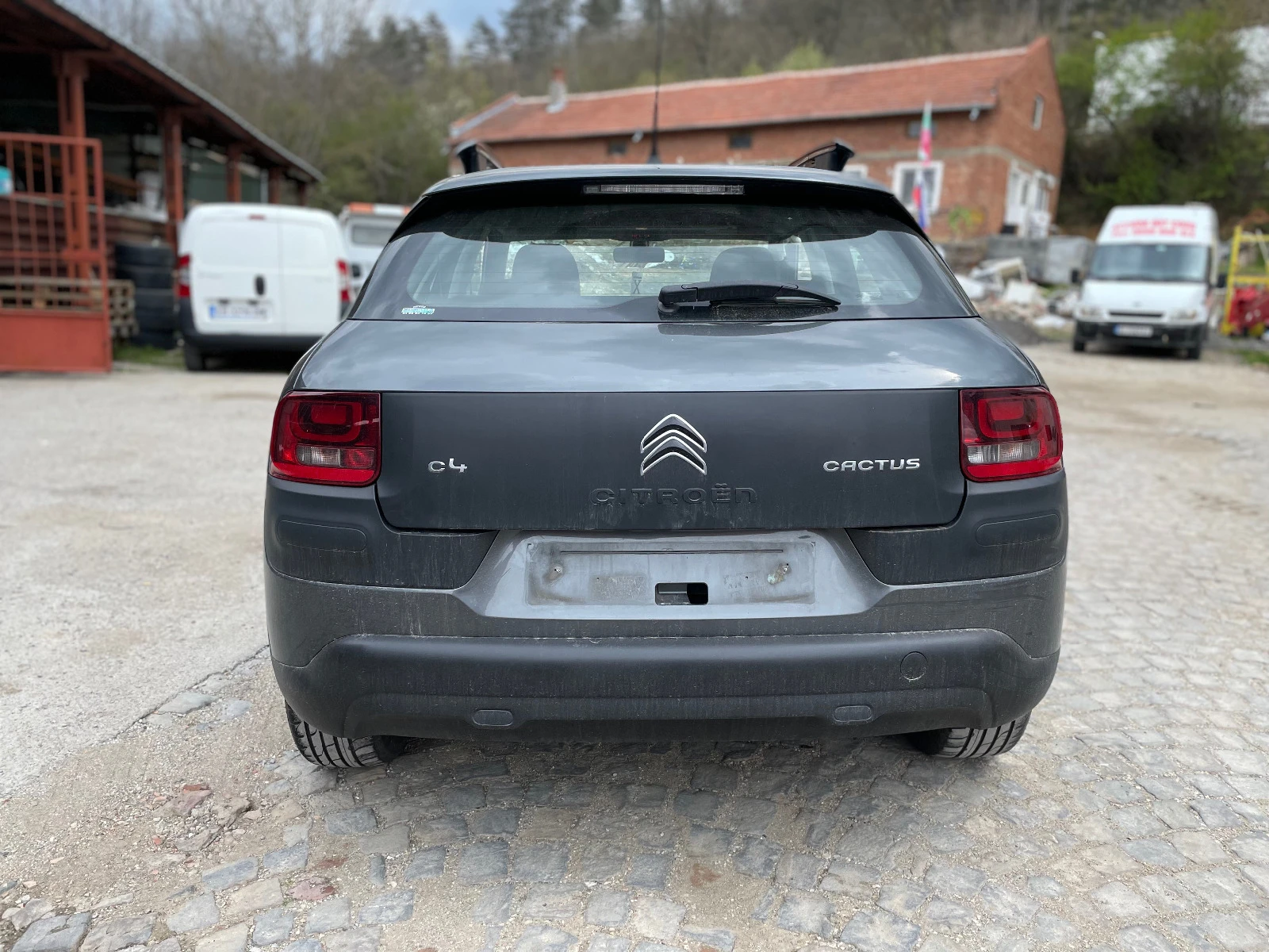 Citroen C4 Cactus 1.6hdi// автоматик - изображение 6