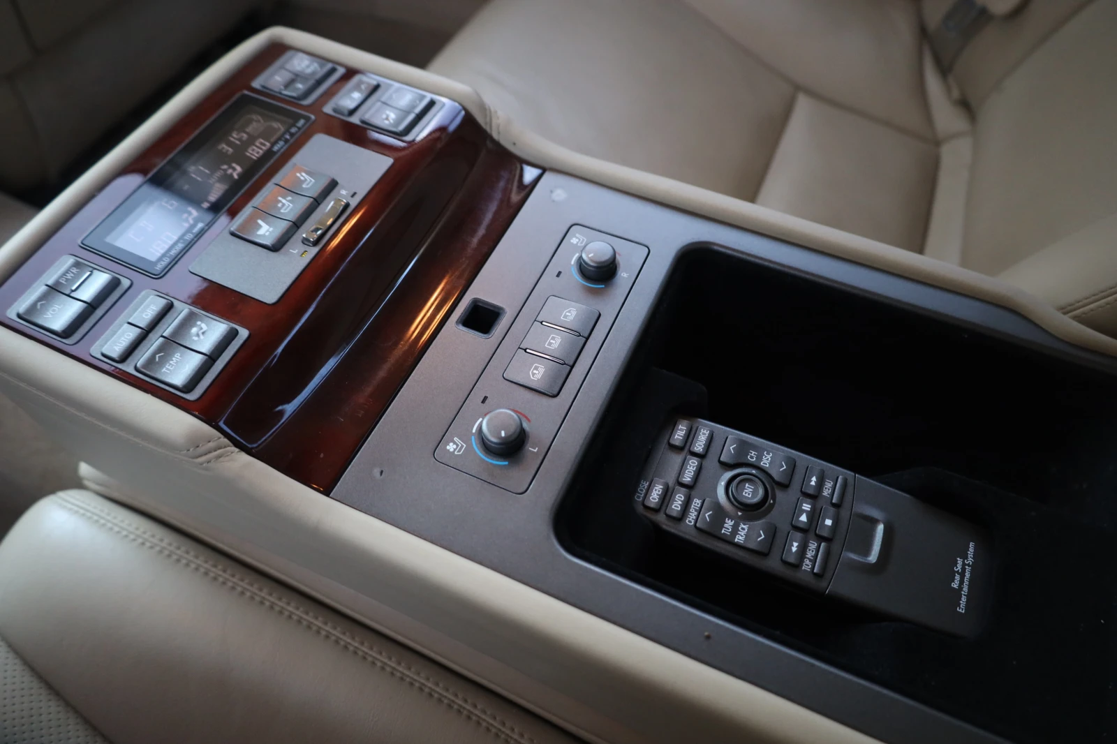 Lexus LS 600 h L #marklevinson 4x Sitzklima PANO KeyGO #iCarbg | Mobile.bg   15