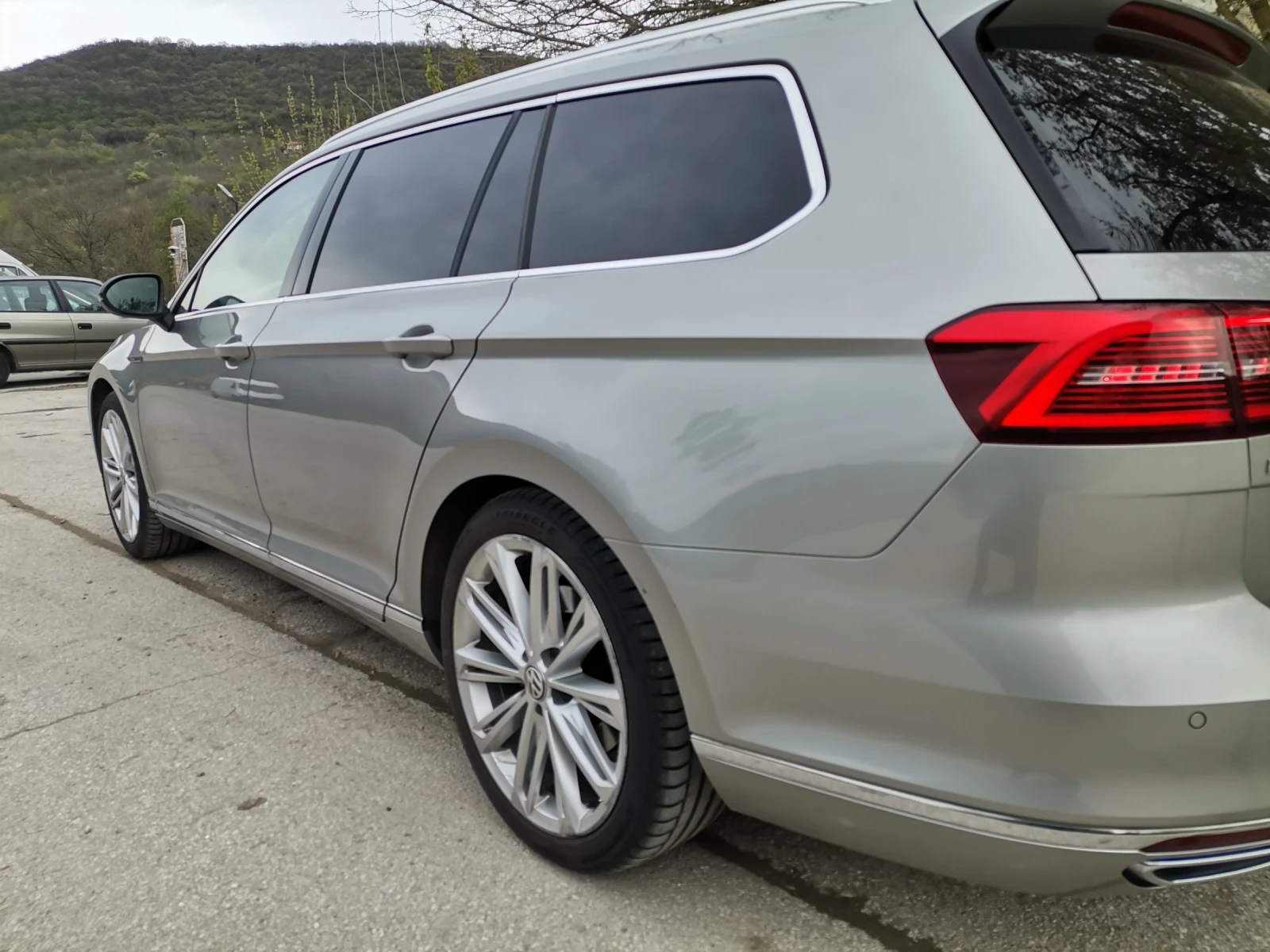 VW Passat 2.0BITDI 4MOTION DIGITAL - изображение 3