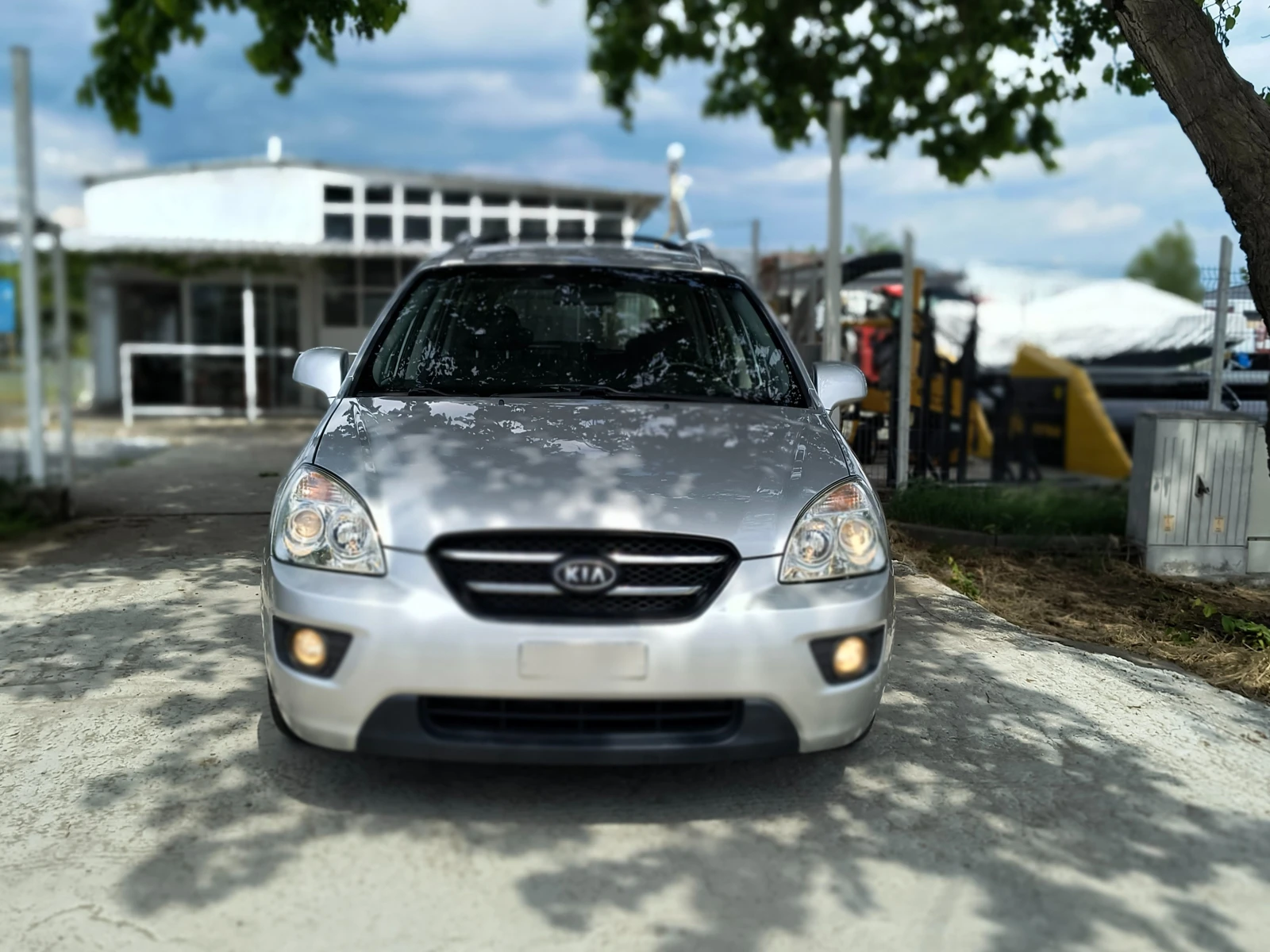 Kia Carens 2.0CRDi  - изображение 2