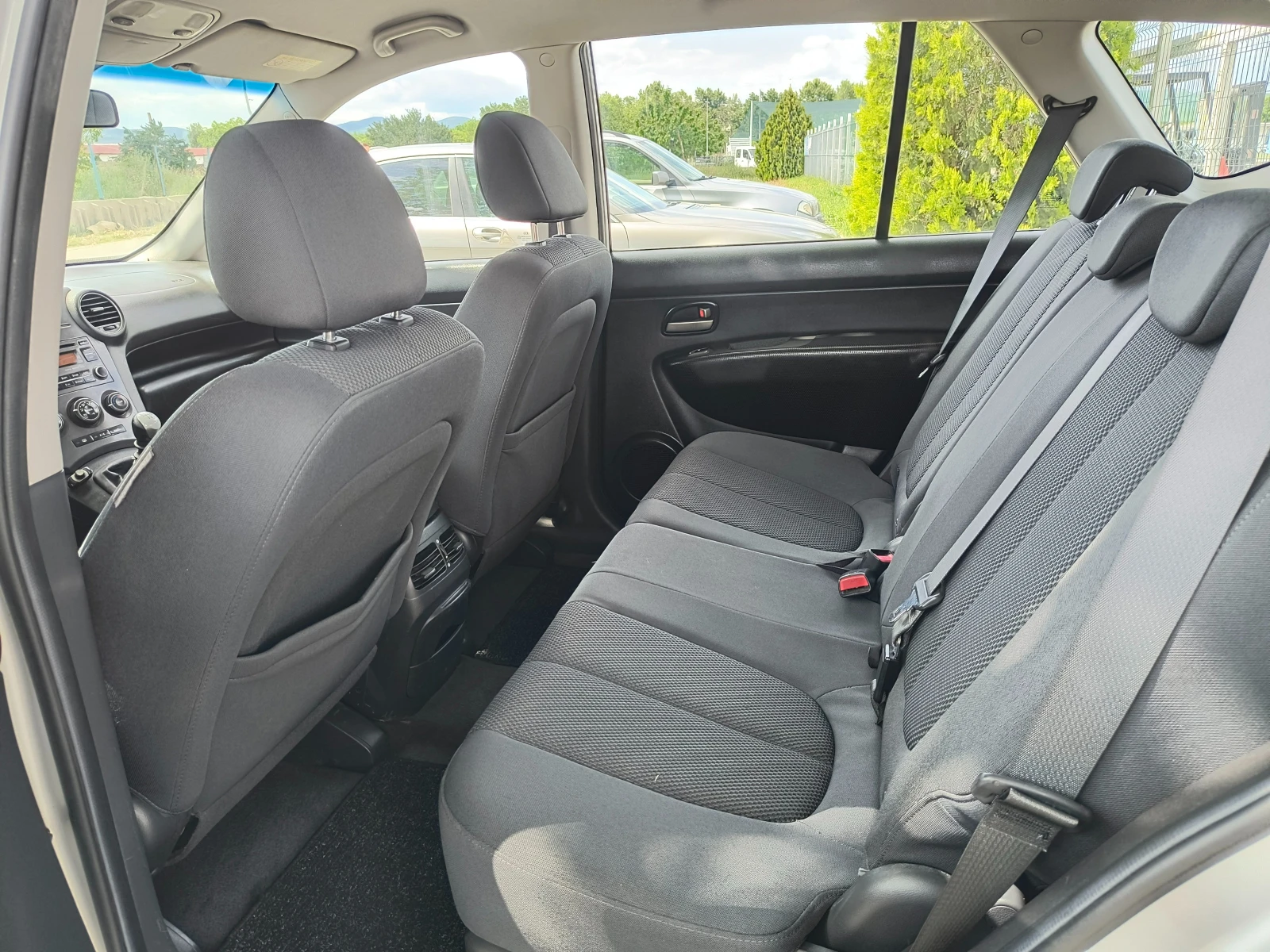 Kia Carens 2.0CRDi  - изображение 8