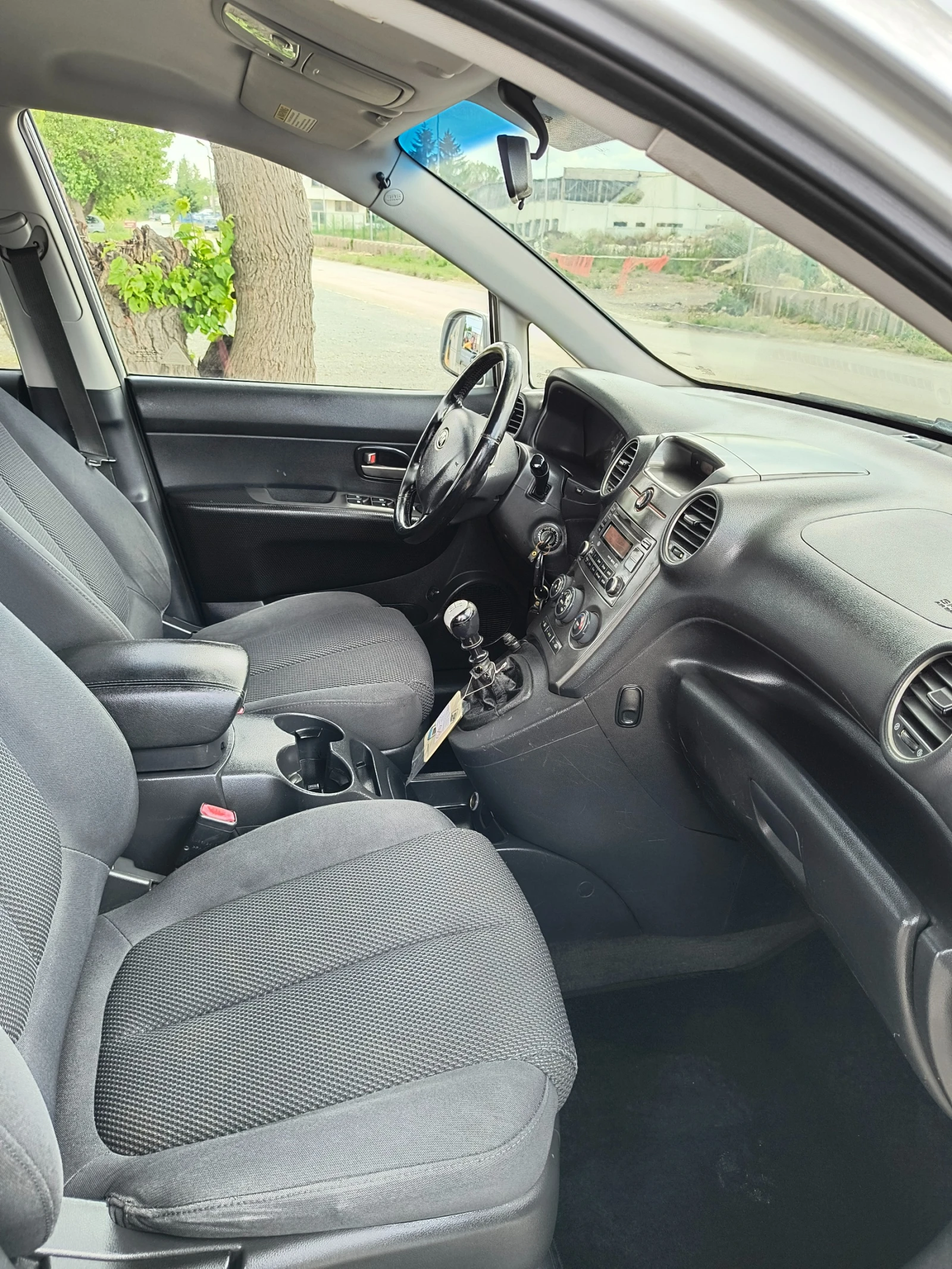 Kia Carens 2.0CRDi  - изображение 10