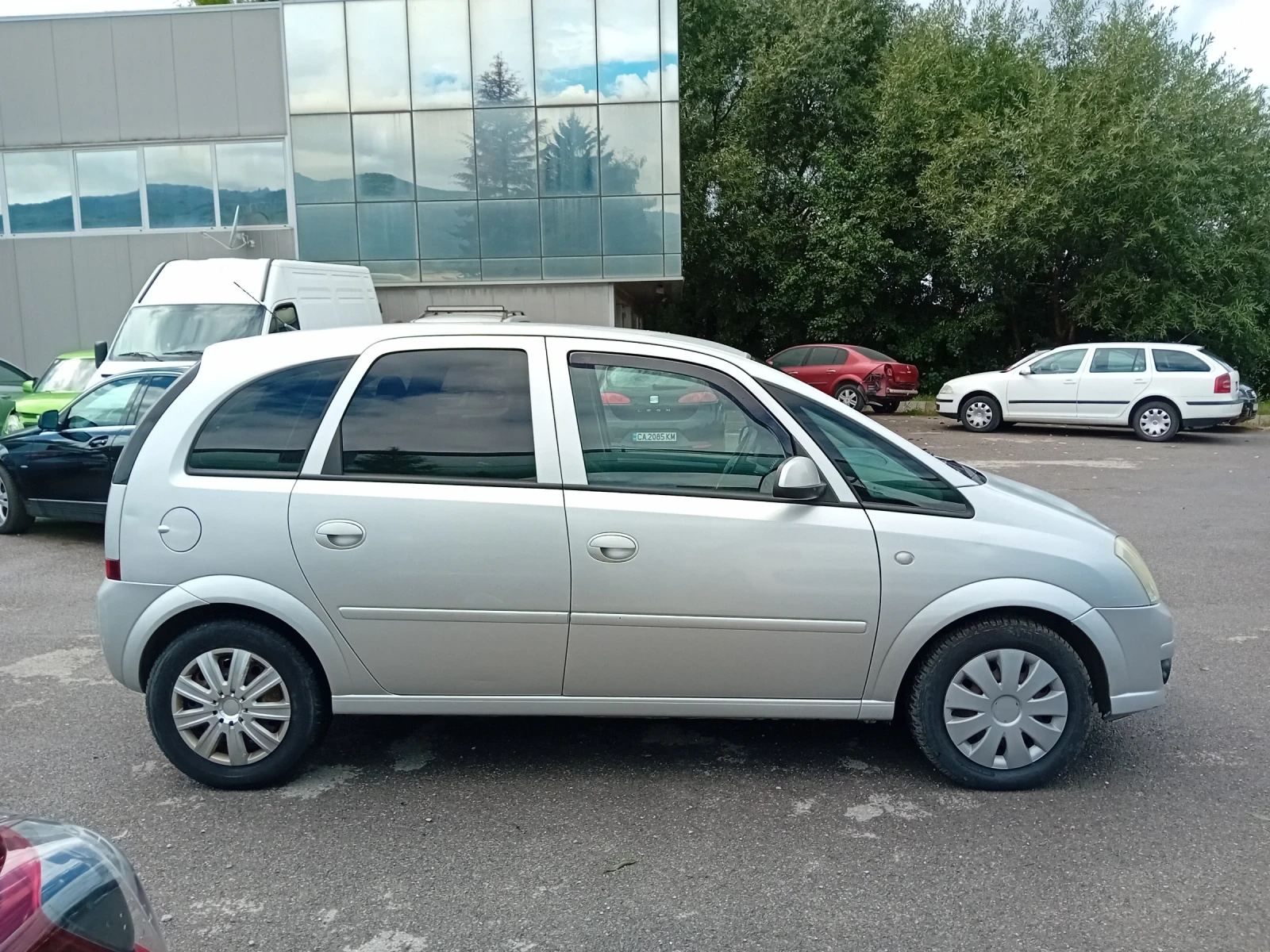 Opel Meriva 1.4b 90ks GAZ  - изображение 2