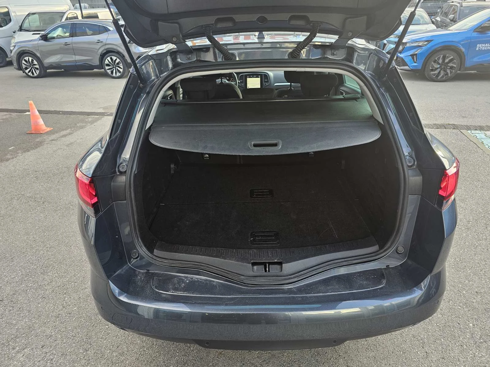 Renault Megane Energy dCi 115 ..  Stop&Start  | Mobile.bg   13