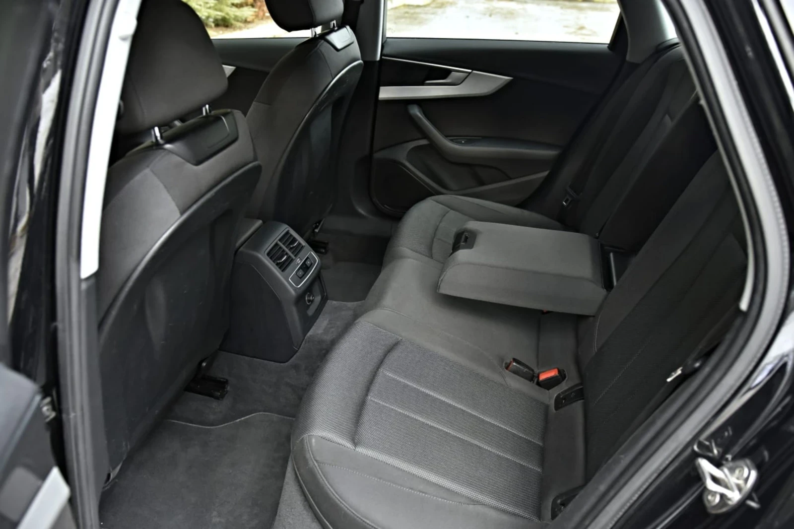 Audi A4 2.0 TDI - изображение 10