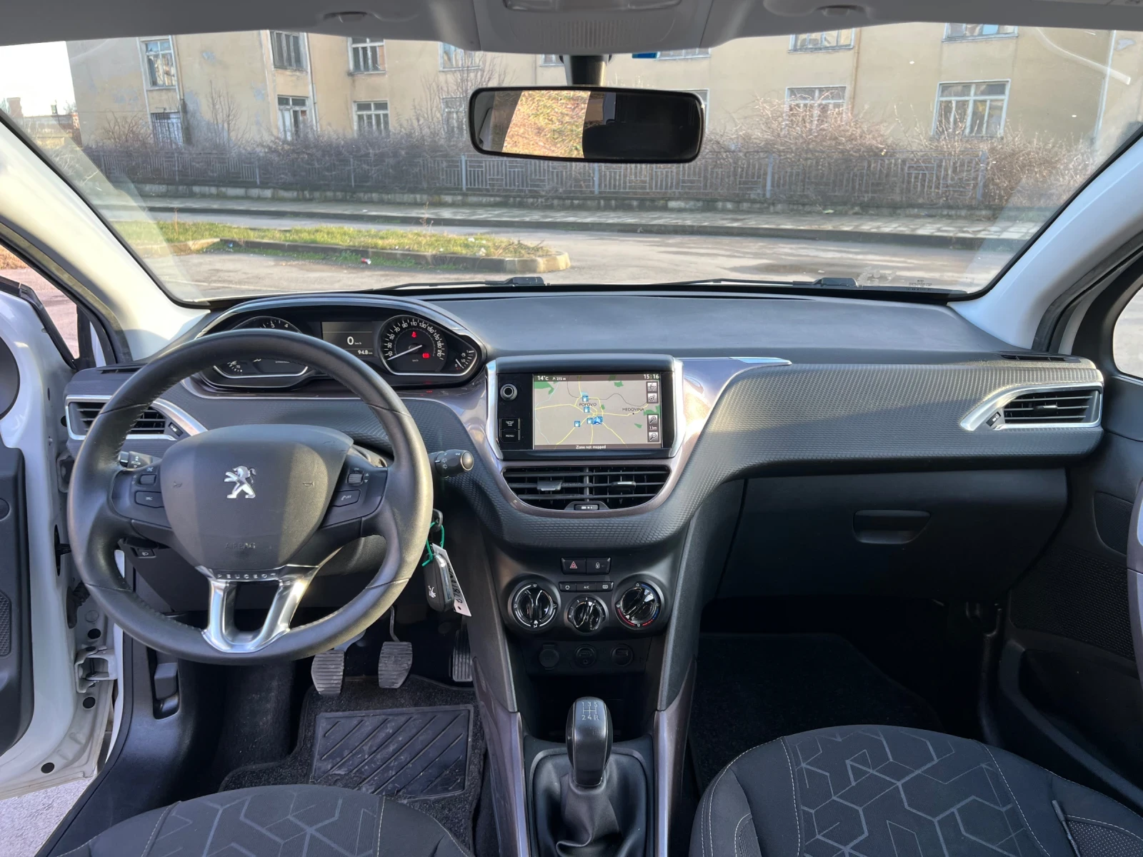 Peugeot 2008 1.2I-126600km! | Mobile.bg � ����������� 12