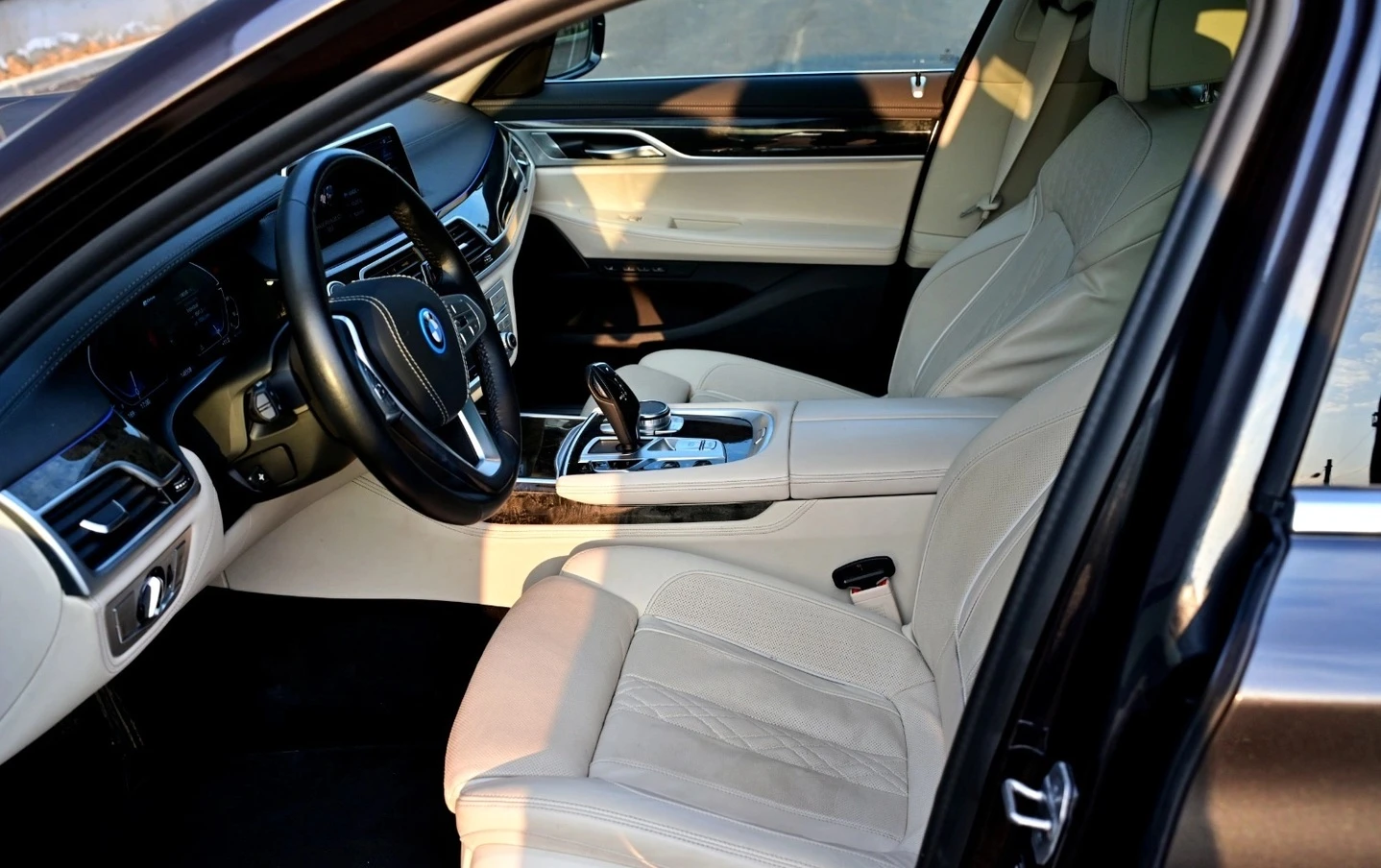 BMW 745 Le xDrive, снимка 3 - Автомобили и джипове - 53816736