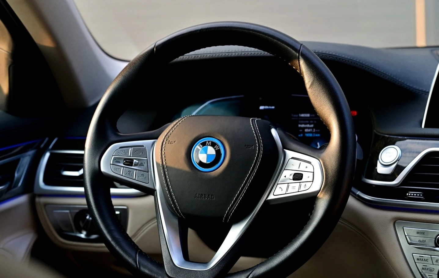 BMW 745 Le xDrive, снимка 5 - Автомобили и джипове - 53816736