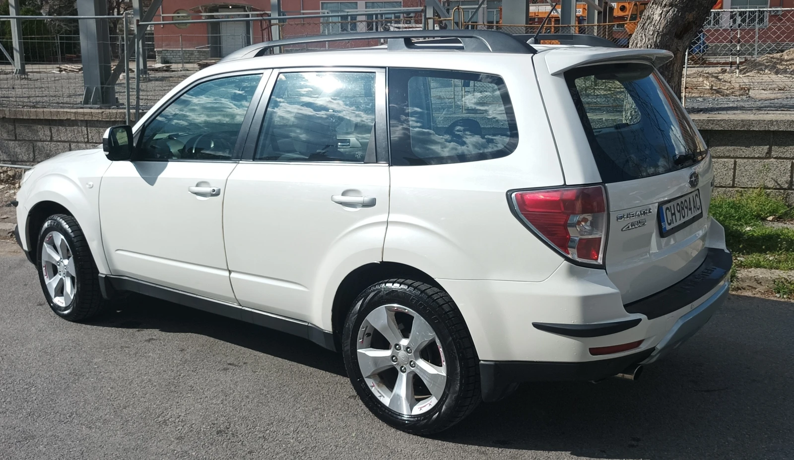 Subaru Forester, снимка 8 - Автомобили и джипове - 54099880