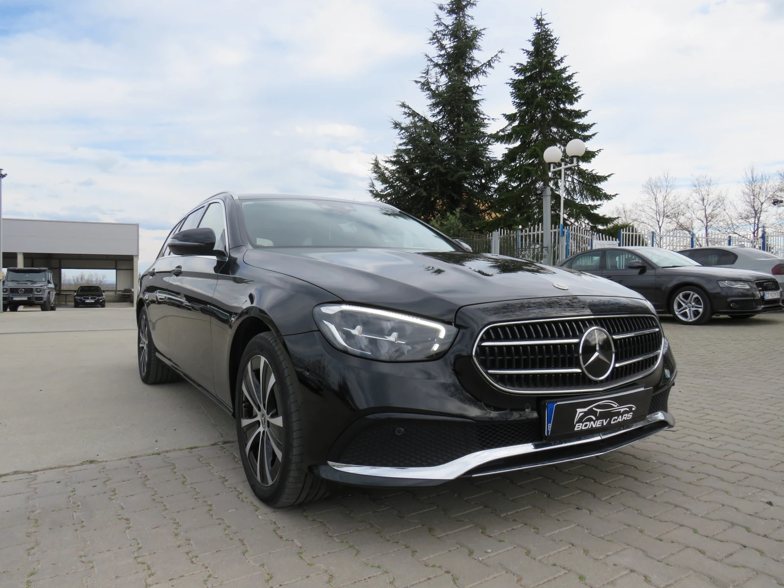 Mercedes-Benz E 300 DE HYBRID FULL LED HEAD UP , снимка 3 - Автомобили и джипове - 54134868