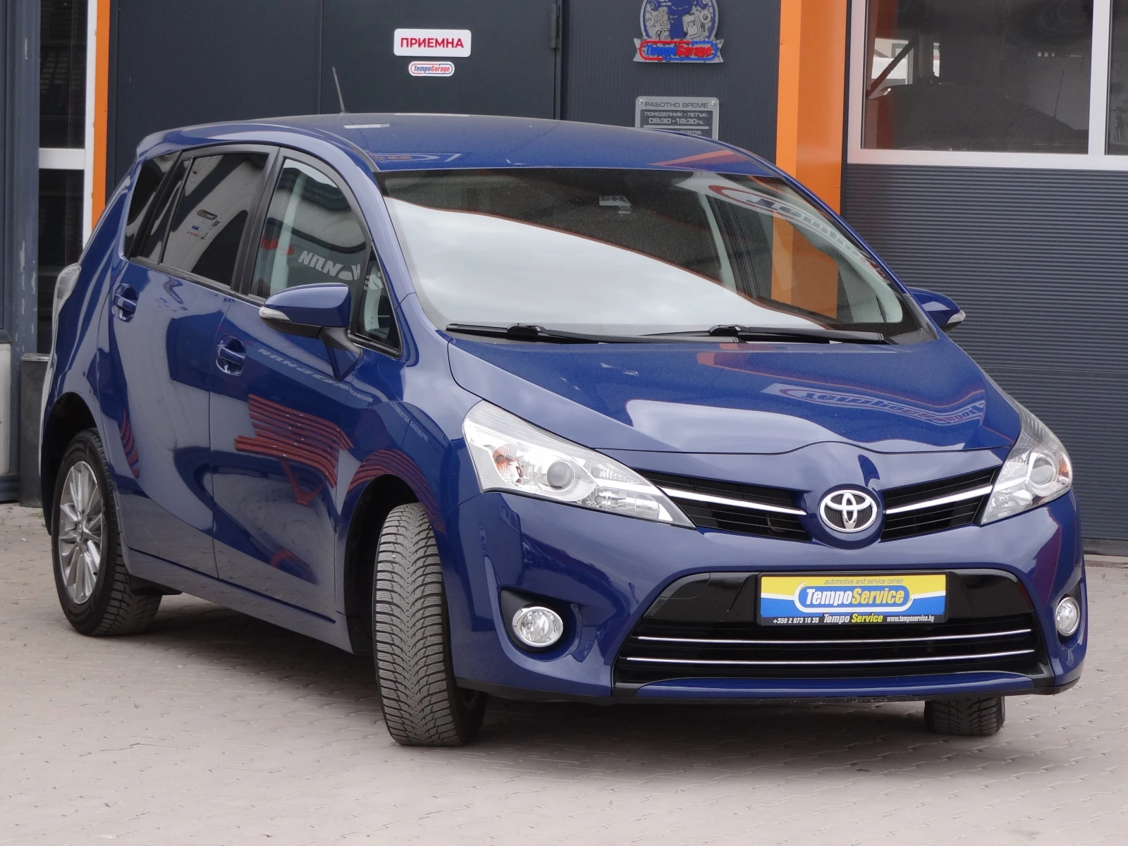 Toyota Verso 1.6i - 132k.c. - Facelift / Камера / Euro-6 /, снимка 7 - Автомобили и джипове - 54215913
