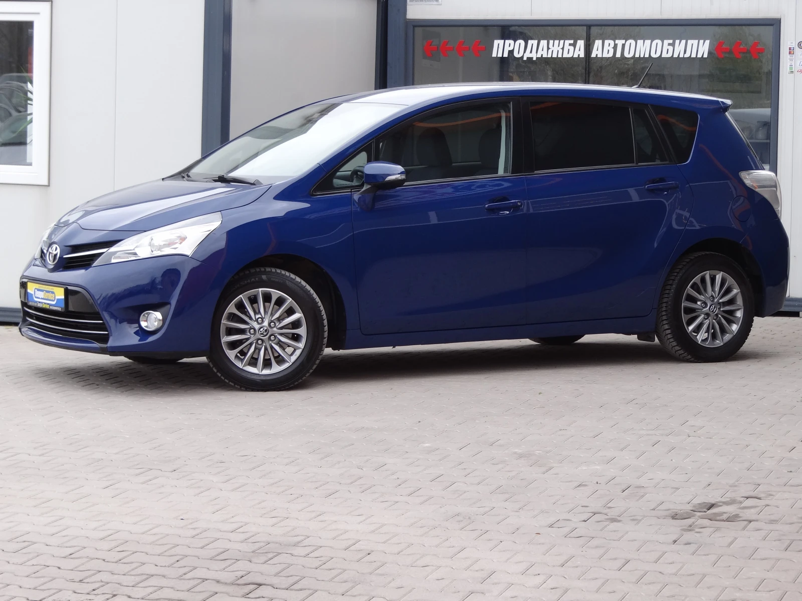 Toyota Verso 1.6i - 132k.c. - Facelift / Камера / Euro-6 /, снимка 2 - Автомобили и джипове - 54215913