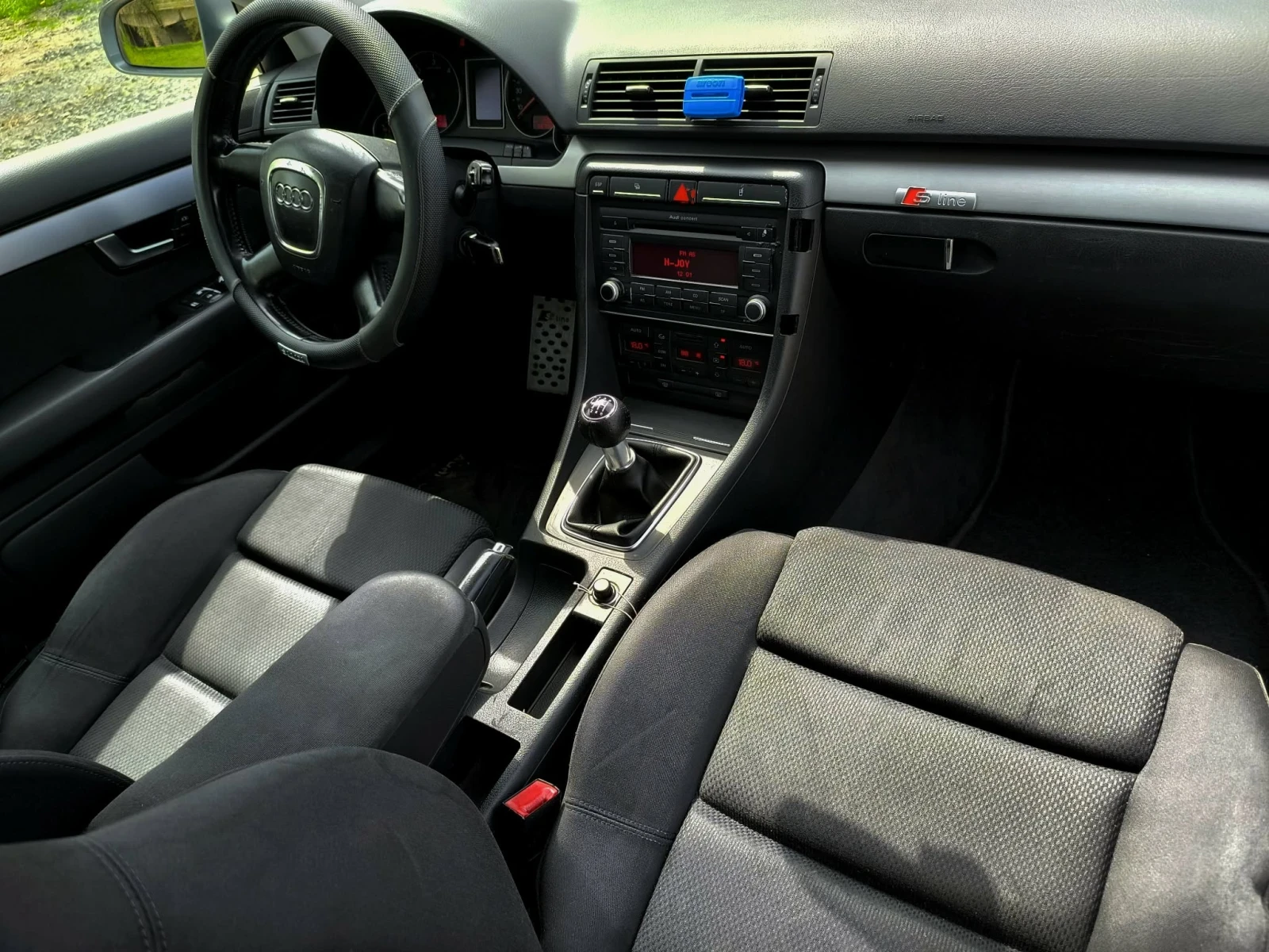 Audi A4 2.0 HDI, снимка 8 - Автомобили и джипове - 54309240