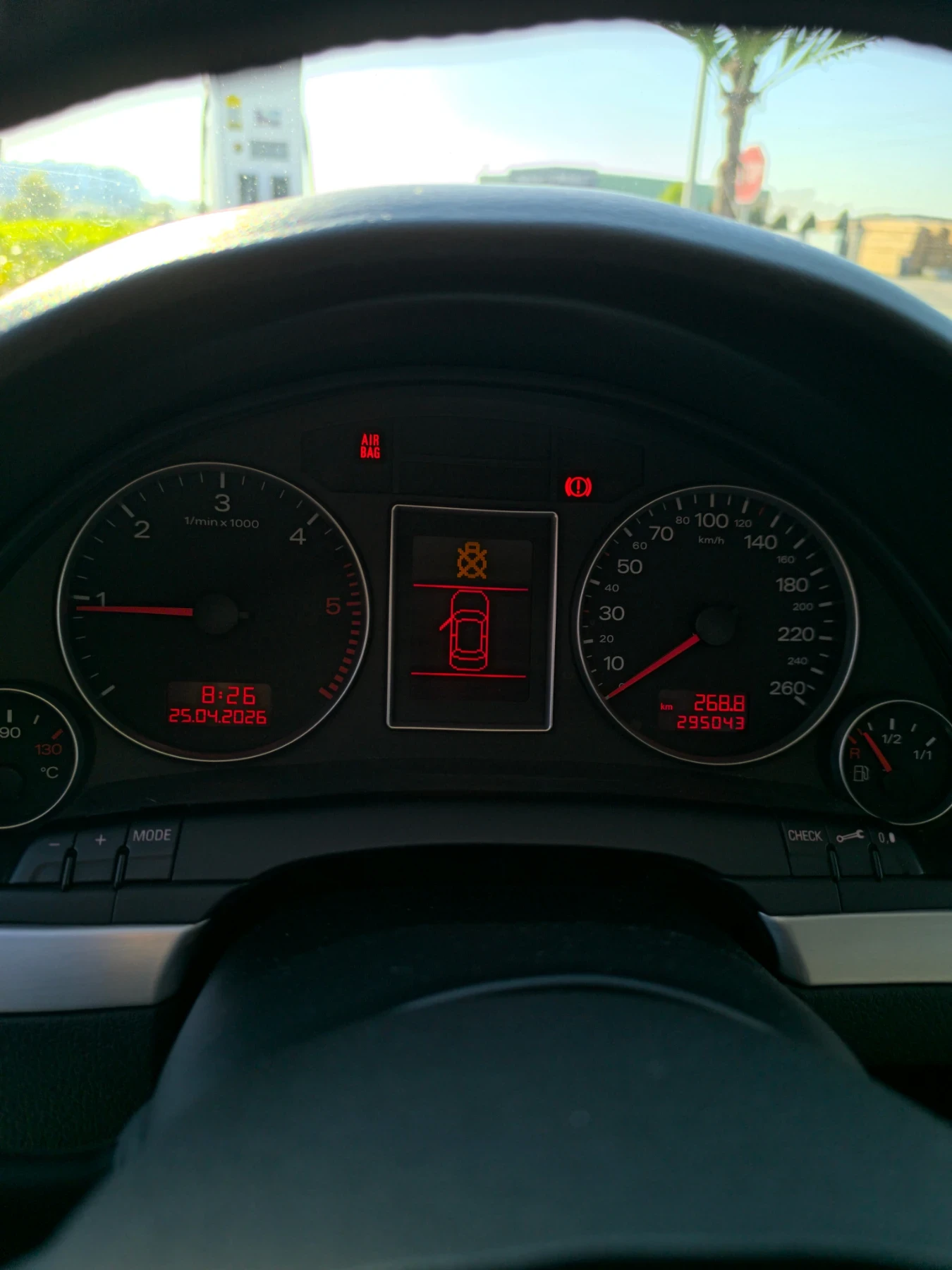 Audi A4 2.0 HDI, снимка 12 - Автомобили и джипове - 54309240