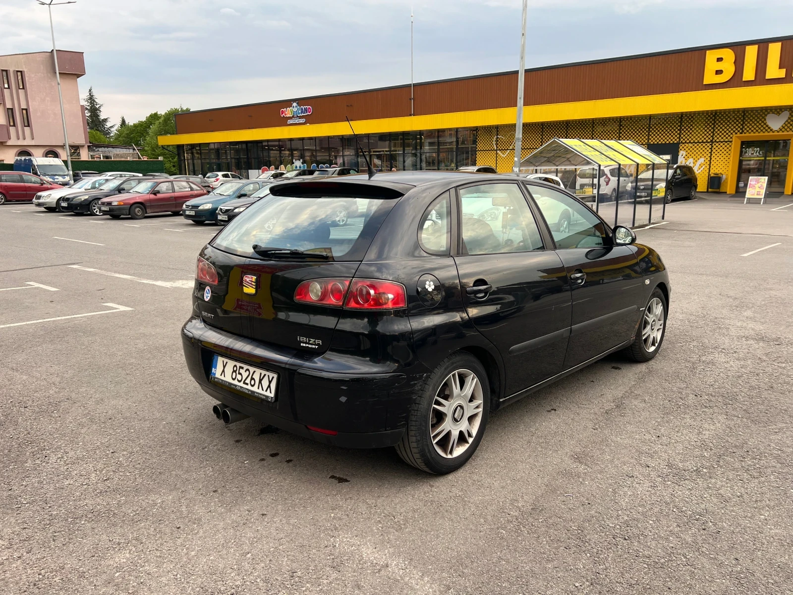 Seat Ibiza 1.4i, снимка 3 - Автомобили и джипове - 54359632