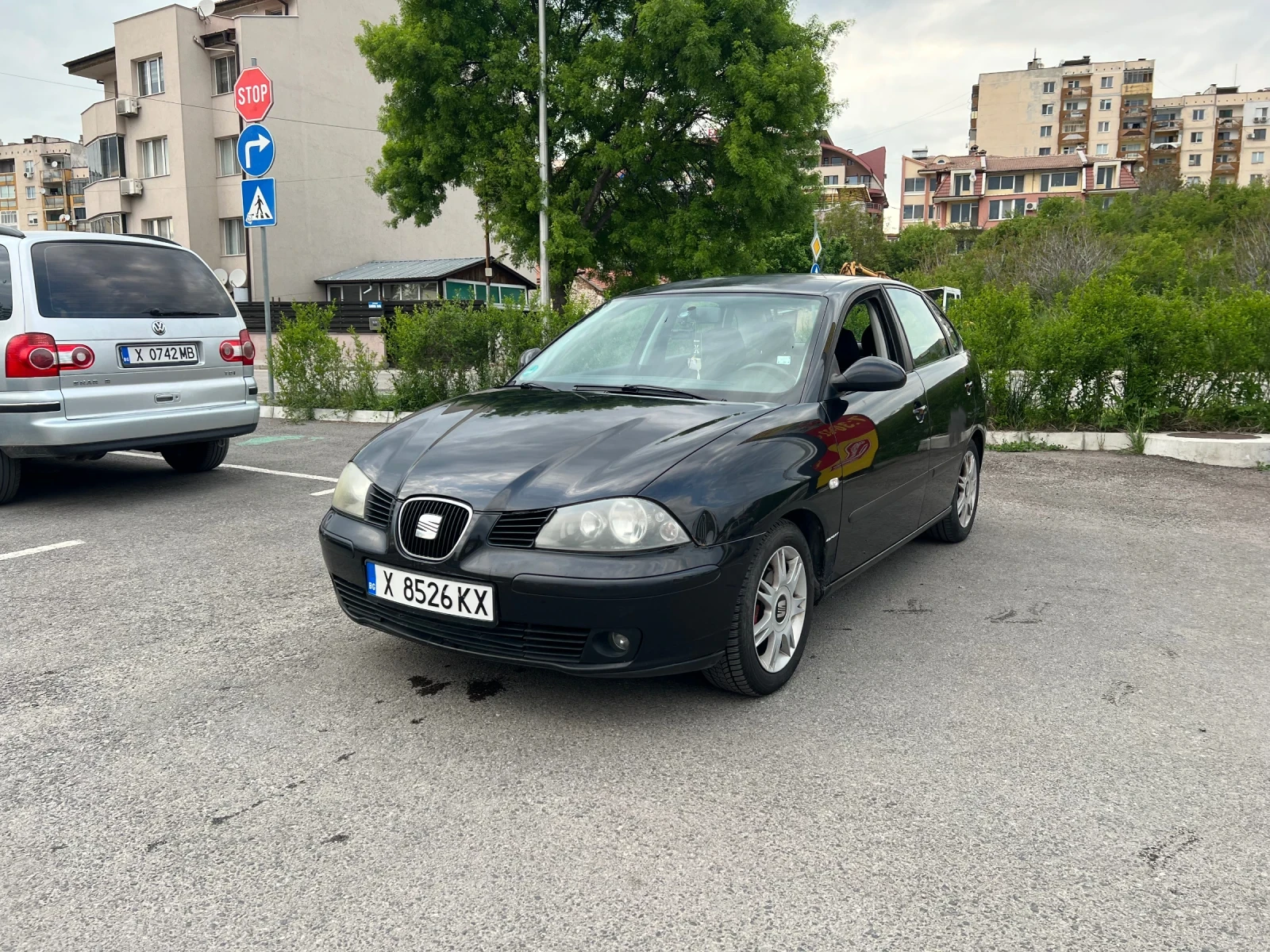 Seat Ibiza 1.4i, снимка 2 - Автомобили и джипове - 54359632